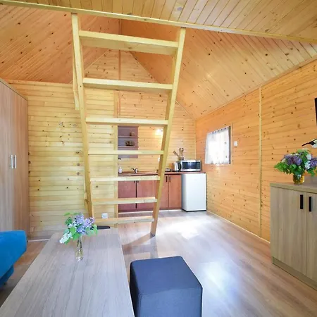 Jantar Θέρετρο