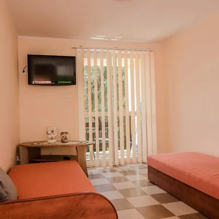 Jantar Θέρετρο *